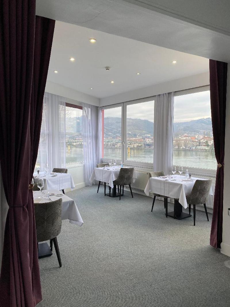 Hotel Le Bellevue Les Roches-de-Condrieu Экстерьер фото