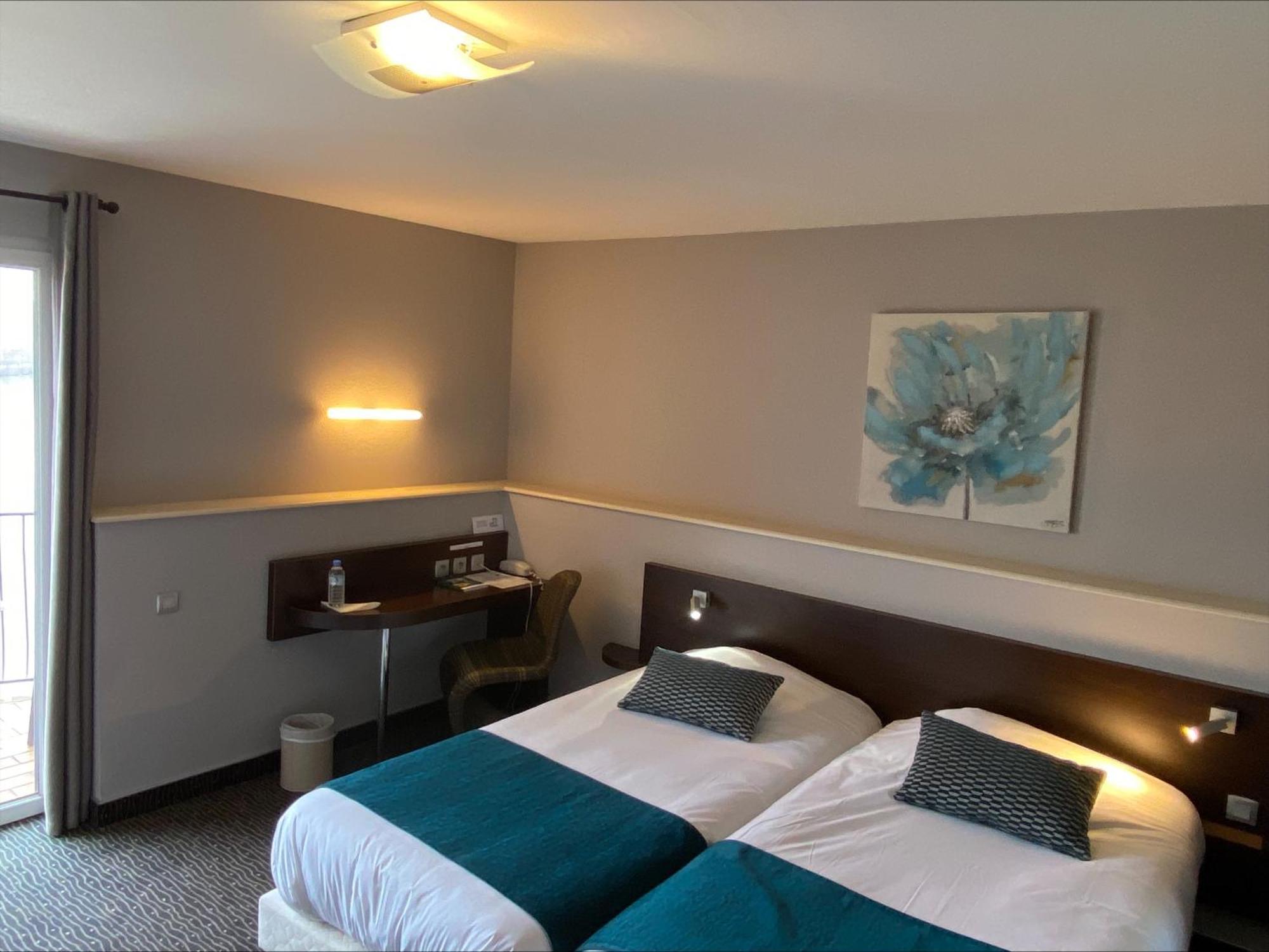 Hotel Le Bellevue Les Roches-de-Condrieu Экстерьер фото